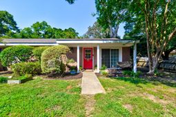 1521 Brookbank Avenue photo 4