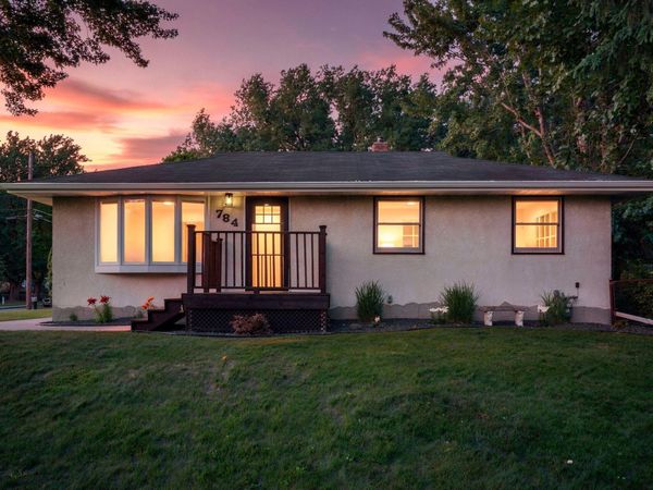 784 Mary Street N, Maplewood, MN 55119