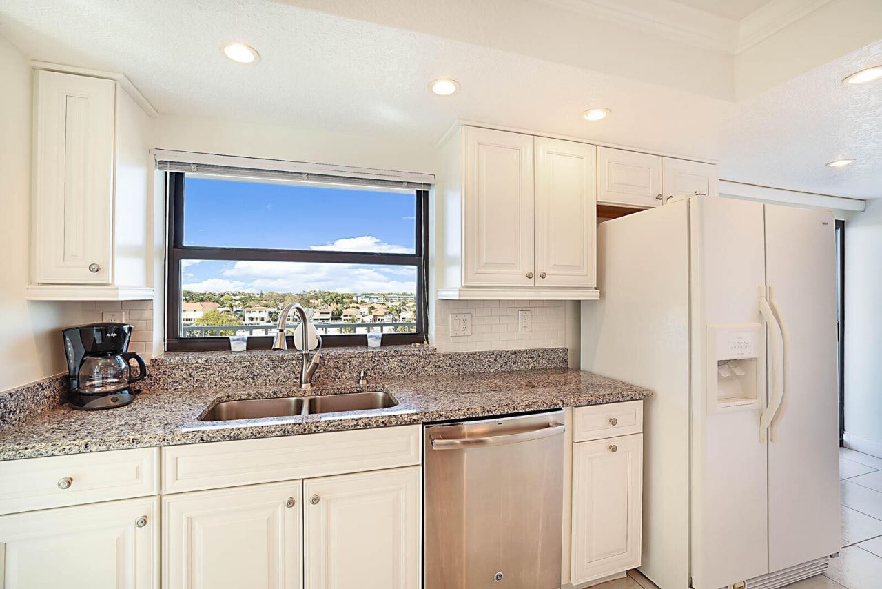 2917 S Ocean Boulevard, Unit 405, Highland Beach, FL 33487 Photo
