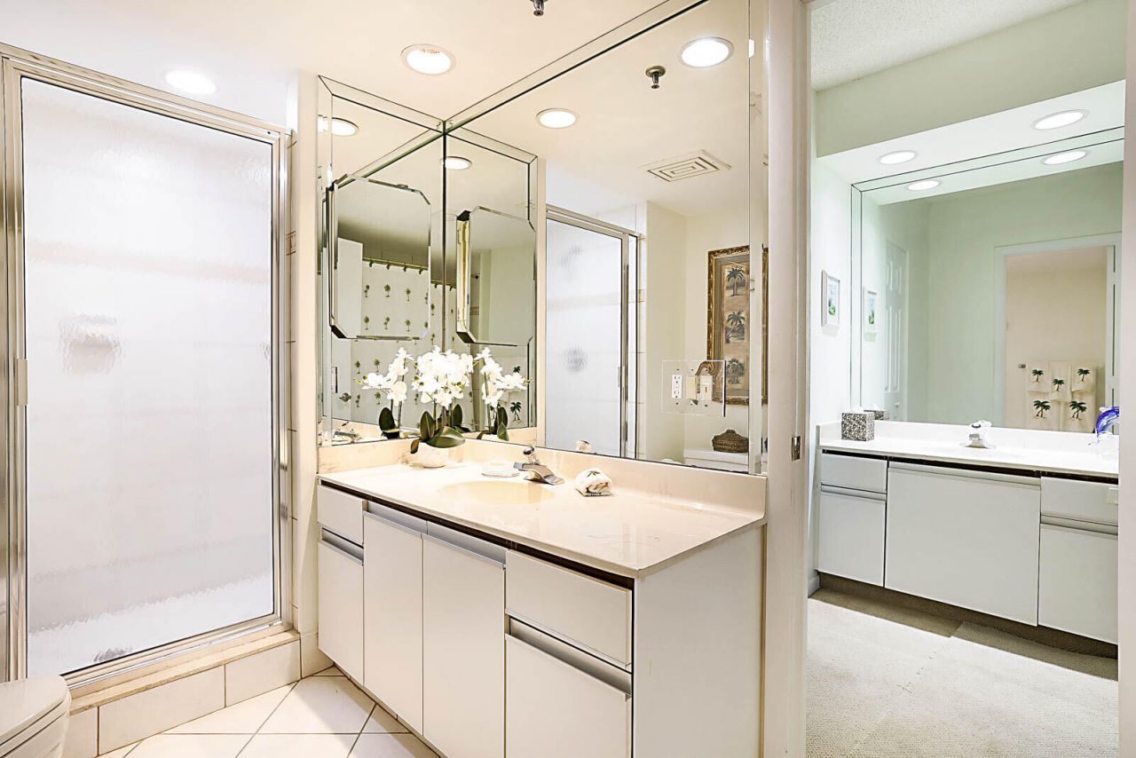 2917 S Ocean Boulevard, Unit 405, Highland Beach, FL 33487 Photo