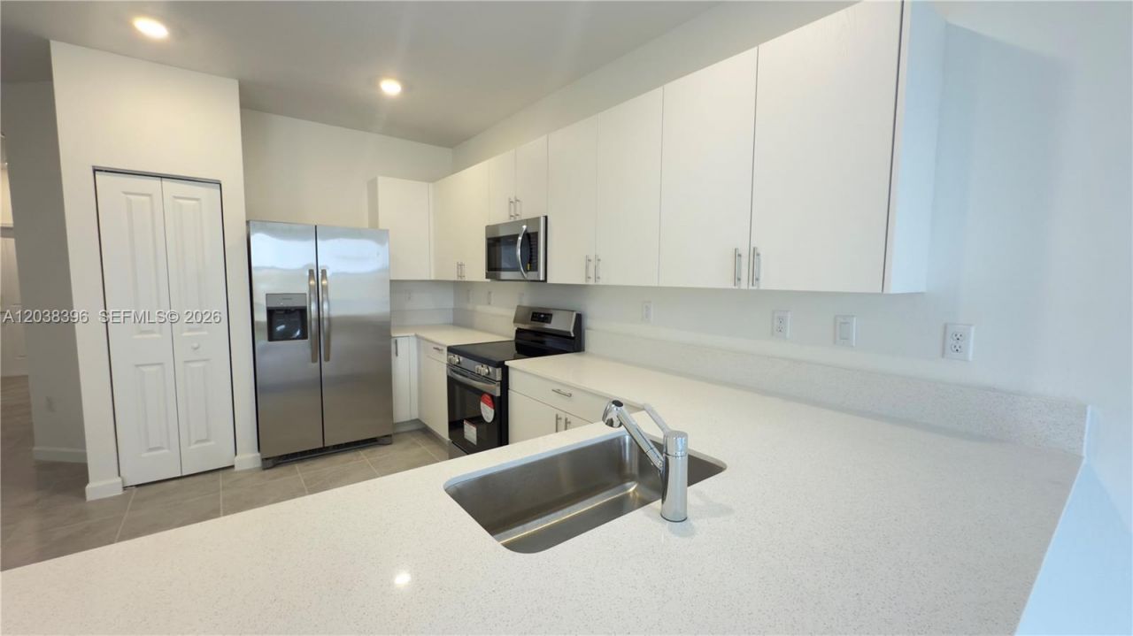 12900 SW 231st St, Unit 12900, Miami, FL 33170 Photo