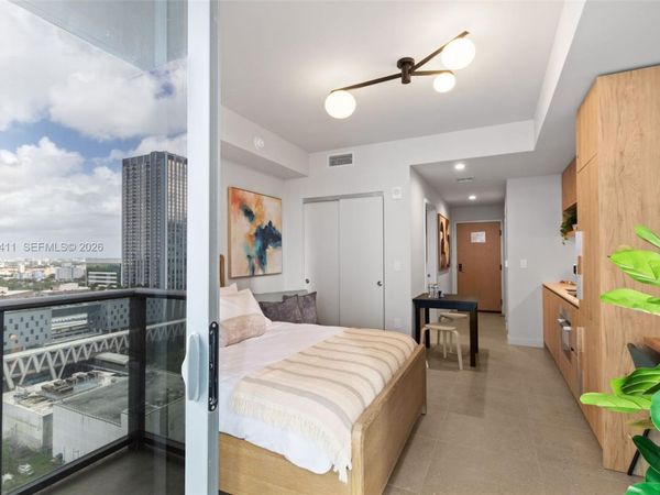 11 NE 6th St, Unit 2406, Miami, FL 33132