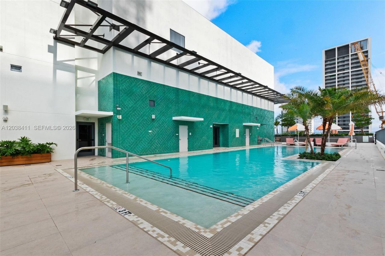 11 NE 6th St, Unit 2406, Miami, FL 33132 Photo