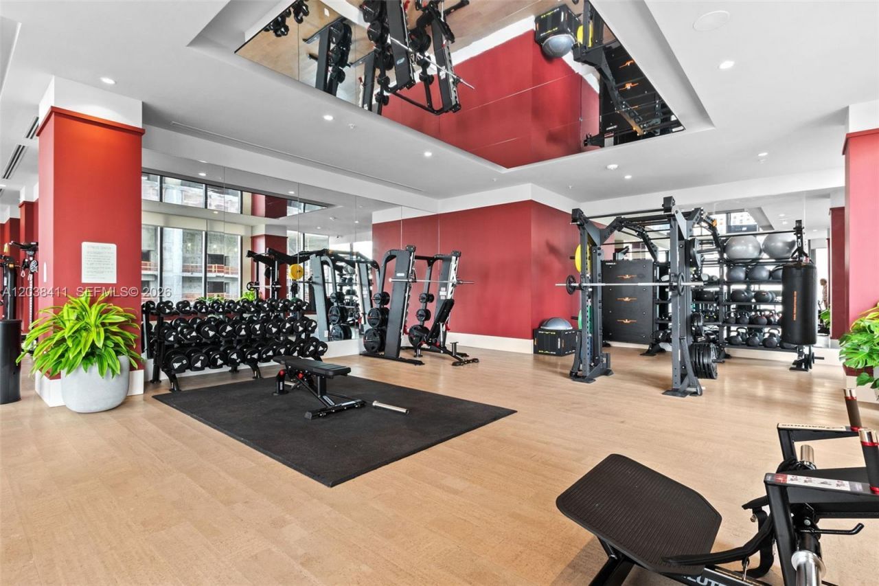 11 NE 6th St, Unit 2406, Miami, FL 33132 Photo