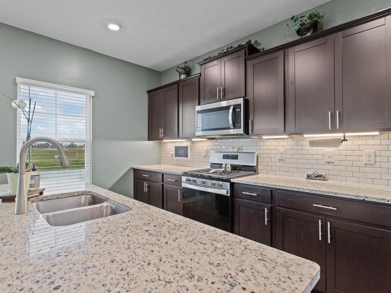 750 Leslie Drive, Plain City, OH 43064 Photo 9
