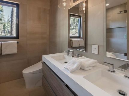 8082 Villandry Drive, Truckee, CA 96161 Photo