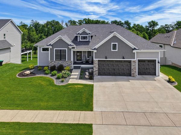 977 Pheasant Run S, Lino Lakes, MN 55014