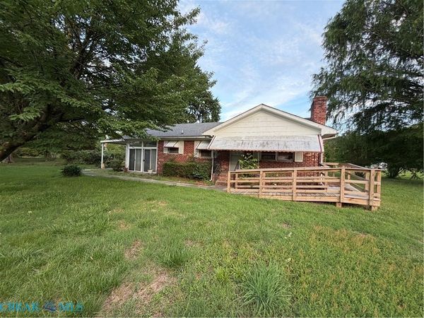 552 Marsh Street, Tappahannock, VA 22560