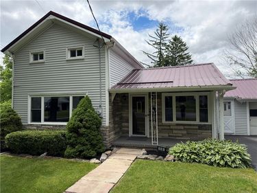 14 Gilbert Street, Le Roy, NY 14482