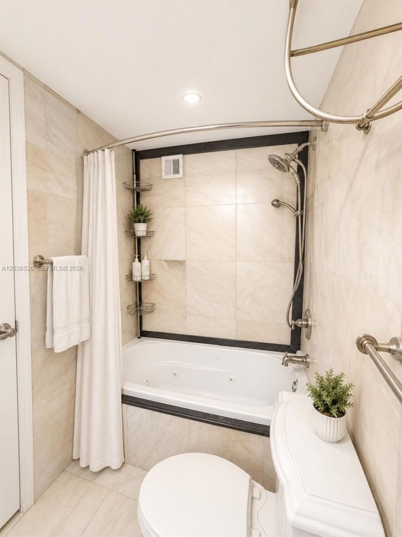 501 Three Islands Blvd , Unit 303, Hallandale Beach, FL 33009 Photo