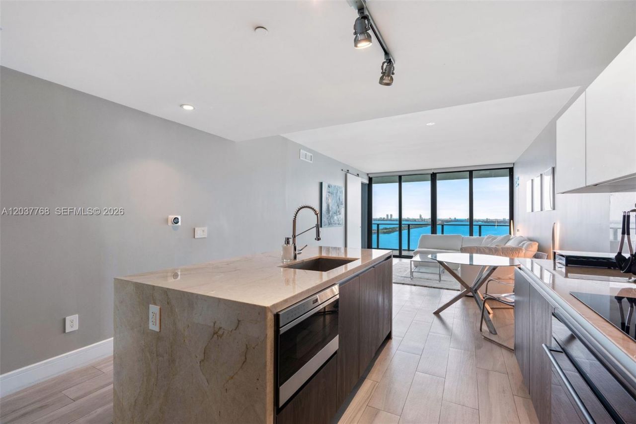 3131 NE 7th Ave, Unit 2402, Miami, FL 33137 Photo