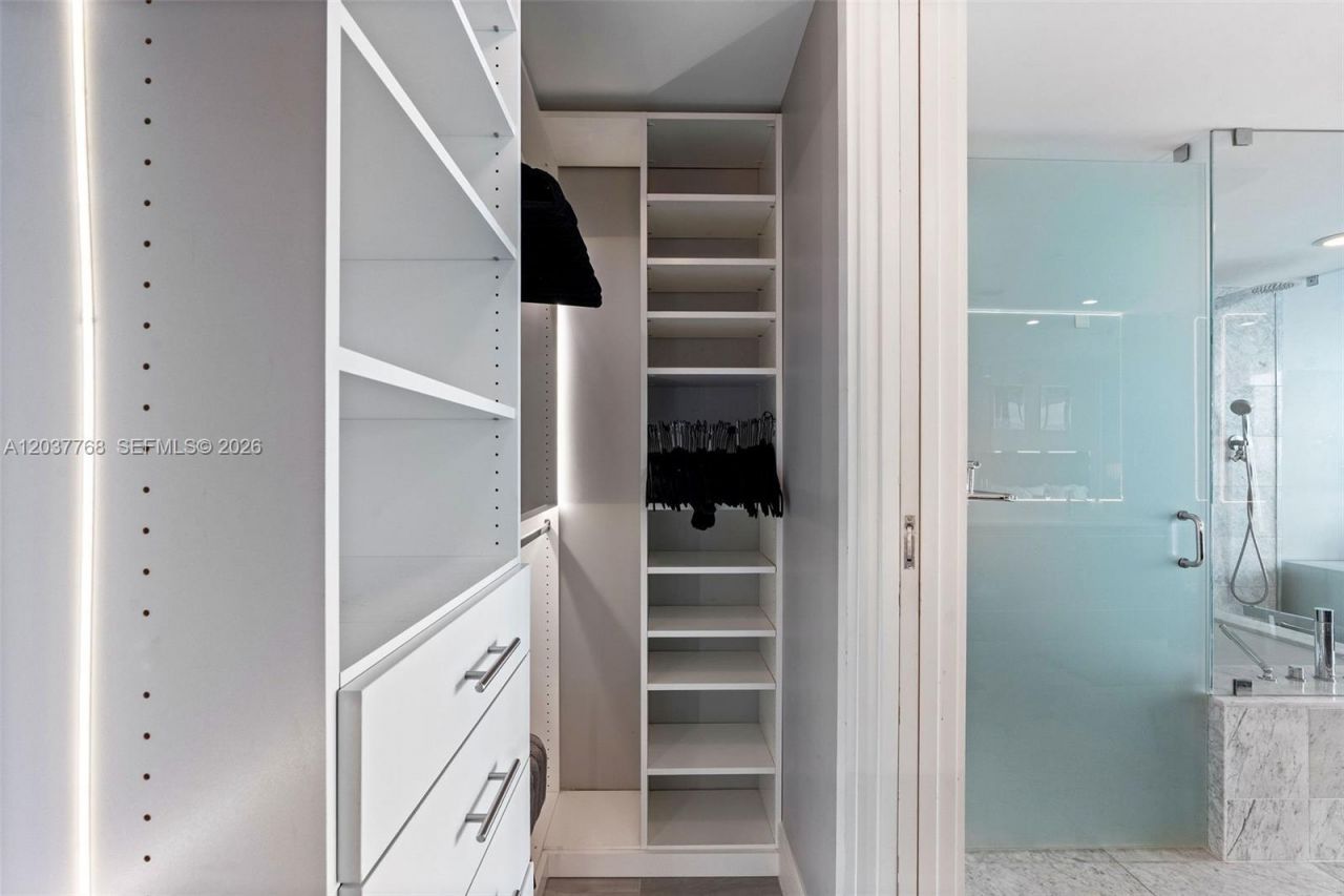 3131 NE 7th Ave, Unit 2402, Miami, FL 33137 Photo