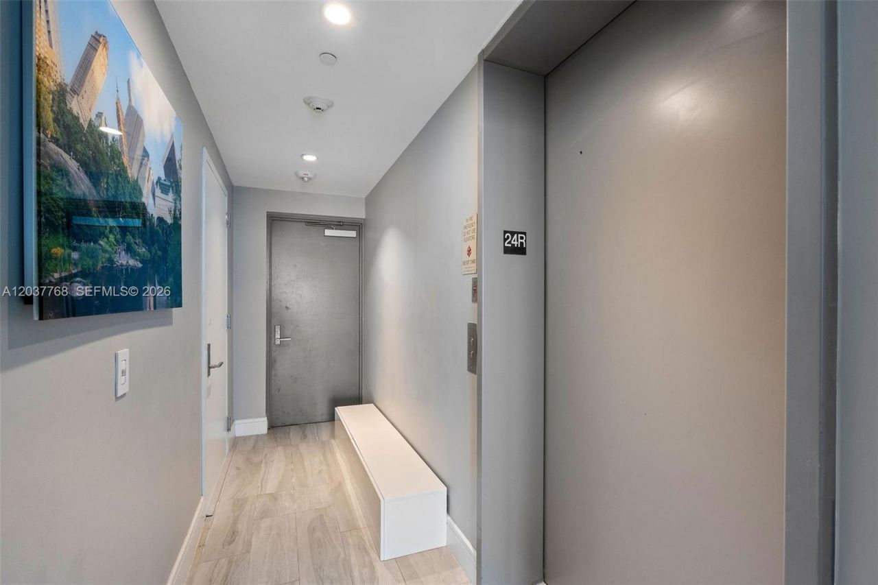 3131 NE 7th Ave, Unit 2402, Miami, FL 33137 Photo
