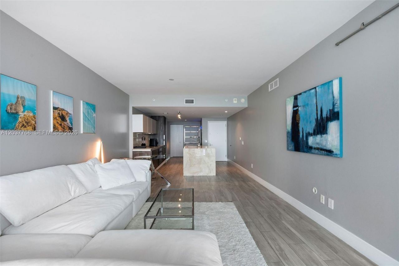 3131 NE 7th Ave, Unit 2402, Miami, FL 33137 Photo