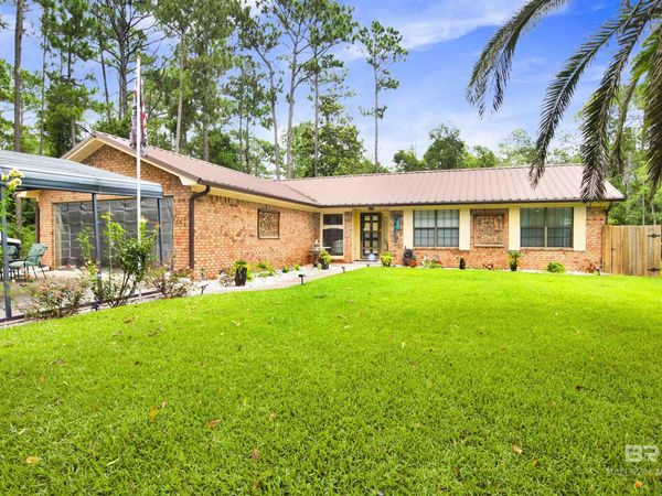 9248 Hammock Road, Elberta, AL 36530