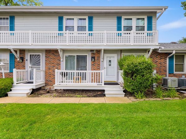 306 Milton Court , Unit B, Bloomingdale, IL 60108