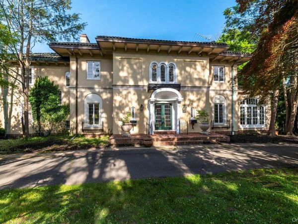 265 N Broadway , Nyack, NY 10960