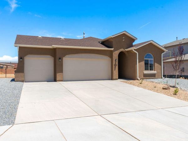 3730 Santa Fe Trail SW, Los Lunas, NM 87031
