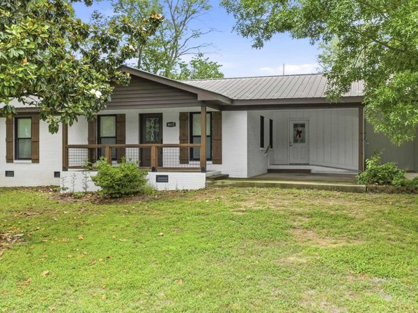 6612 Gault Avenue N, Fort Payne, AL 35967