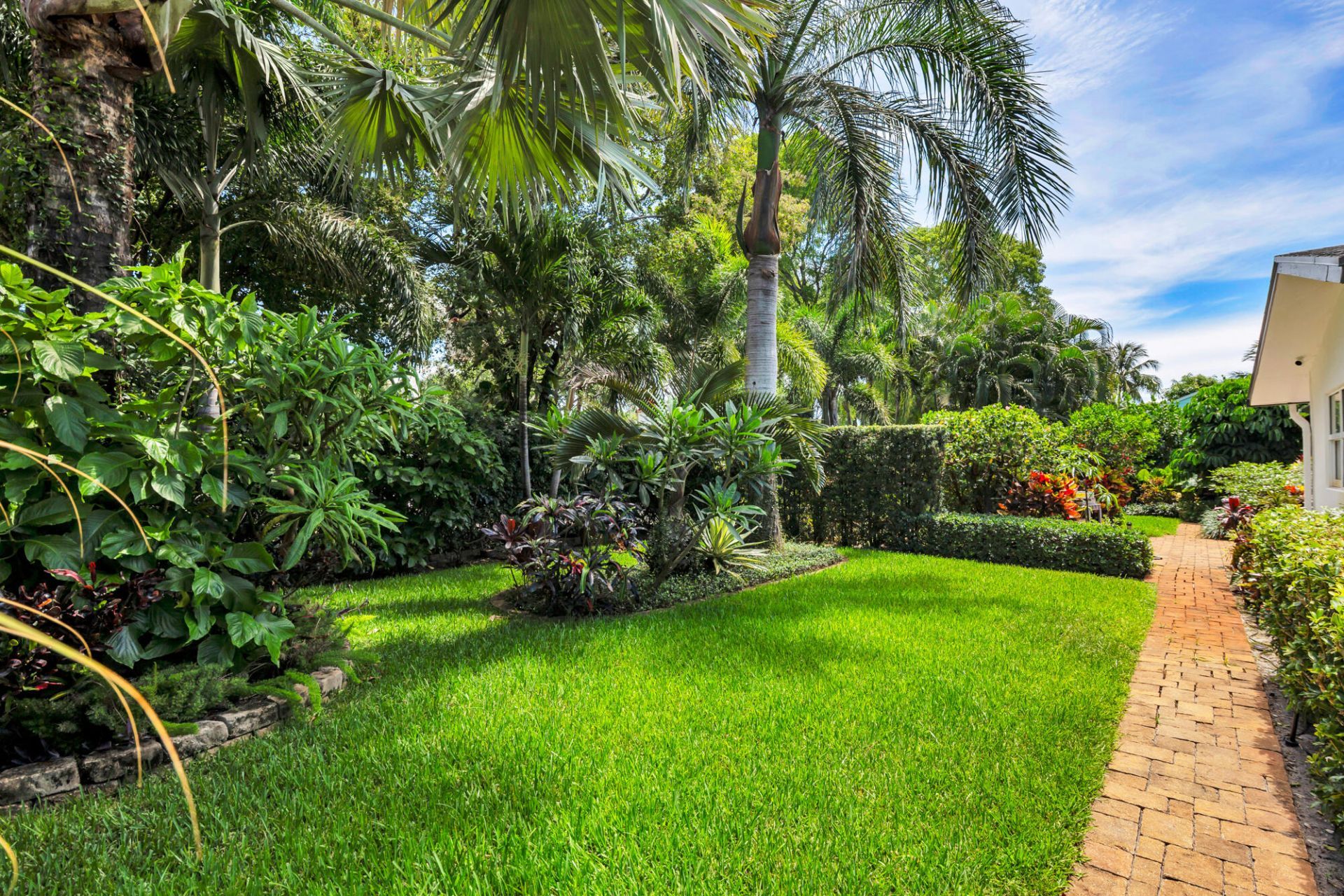 844 Avon Road, West Palm Beach, FL 33401 Photo
