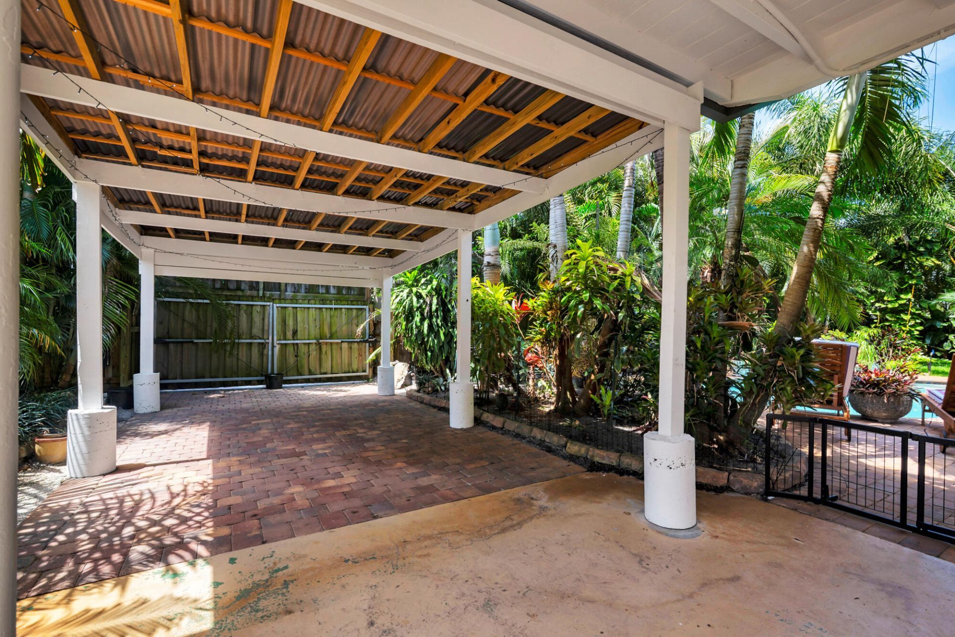 844 Avon Road, West Palm Beach, FL 33401 Photo