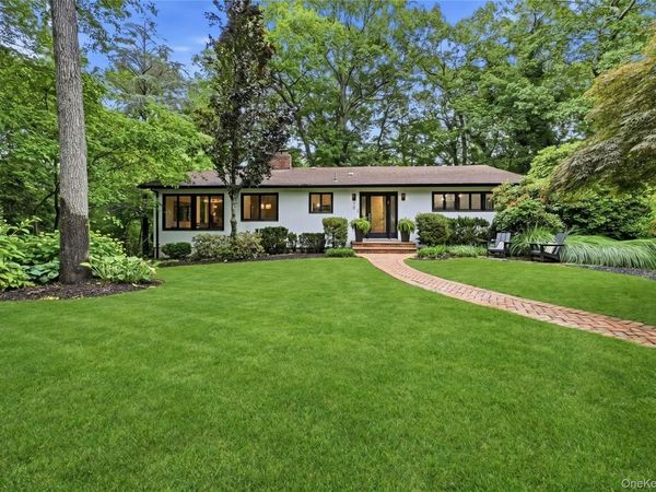 75 Laurel Hill Road, Centerport, NY 11721