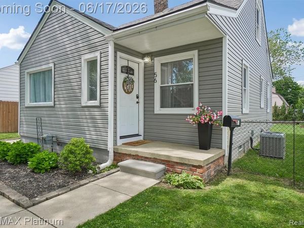 56 Charlevoix Street, Clawson, MI 48017
