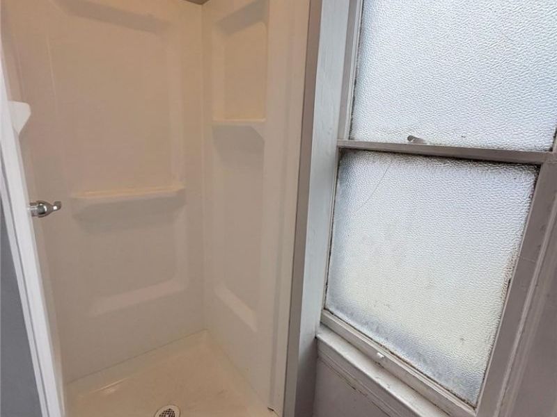 1011 E 72nd Place, Cleveland, OH 44103 Photo 14