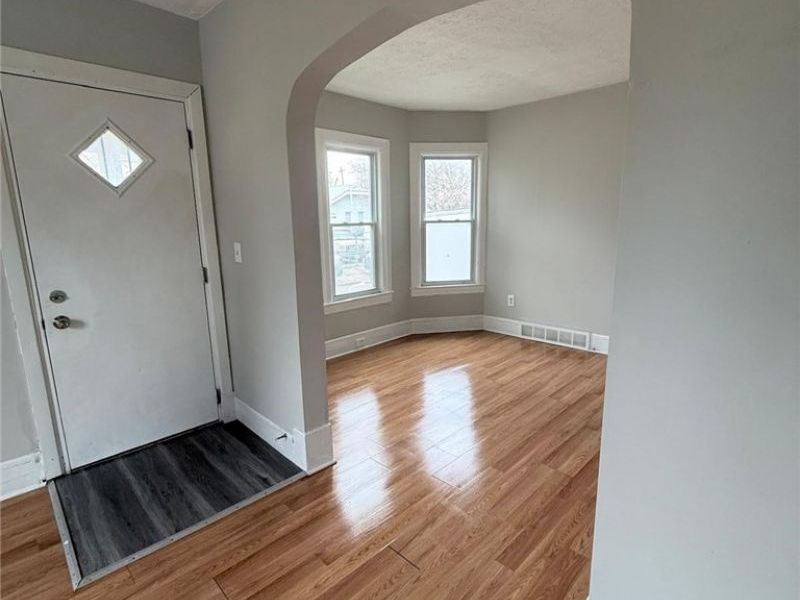 1011 E 72nd Place, Cleveland, OH 44103 Photo 2