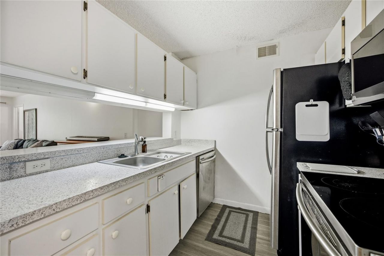 3921 SW 34th Street , Unit 1C, Gainesville, FL 32608 Photo