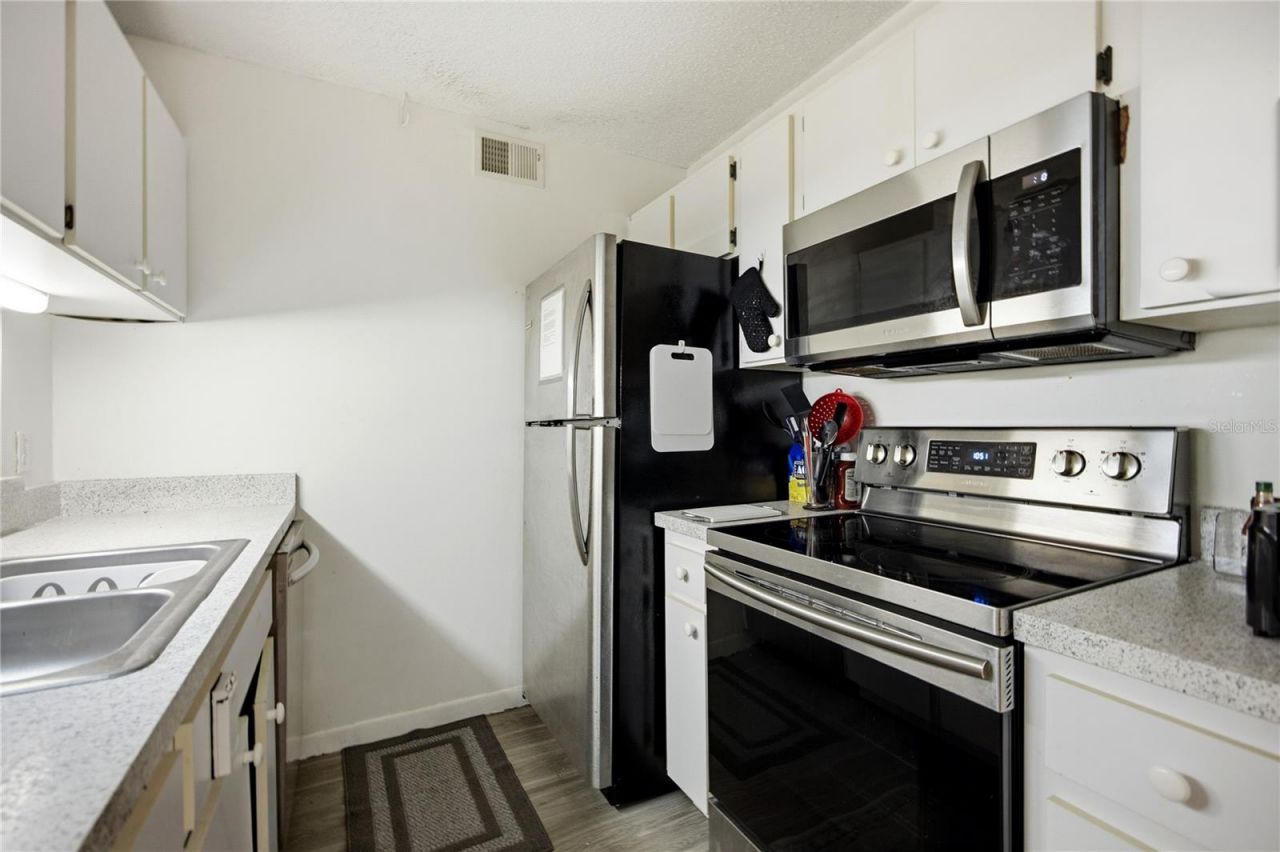 3921 SW 34th Street , Unit 1C, Gainesville, FL 32608 Photo