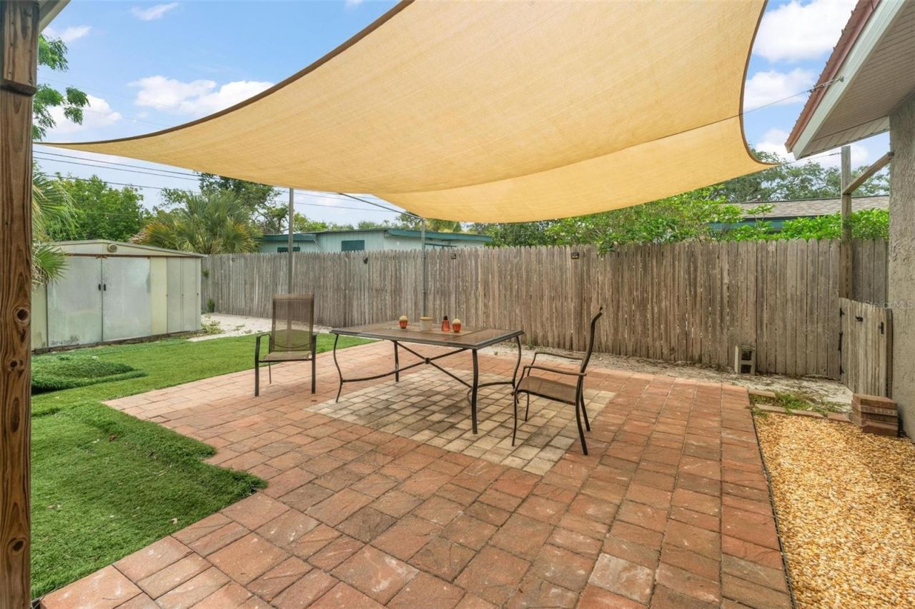 6250 5th Avenue S, Saint Petersburg, FL 33707 Photo