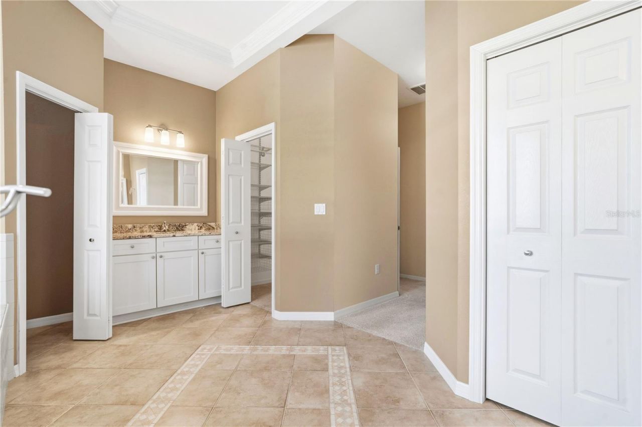9276 Lake Cypress Loop, Weeki Wachee, FL 34613 Photo