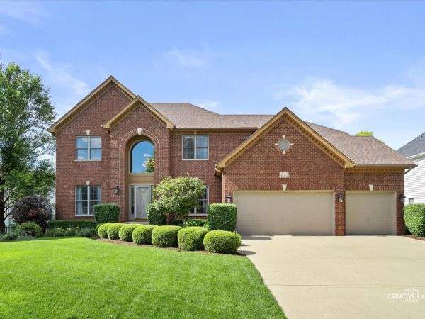 472 Arboretum Way , Oswego, IL 60543