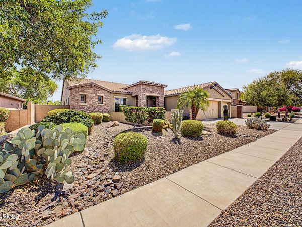 19345 W MEDLOCK Drive, Litchfield Park, AZ 85340