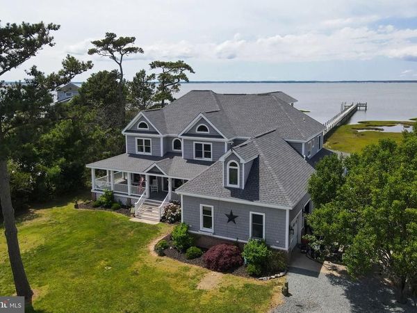 5141 FISH LANE, CHINCOTEAGUE ISLAND, VA 23336