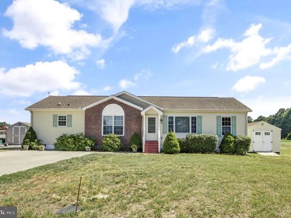 37092 HORIZON COURT, GREENBACKVILLE, VA 23356