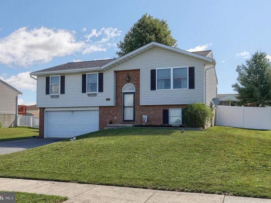 37 Village Drive, Newmanstown, PA 17073 Main Photo