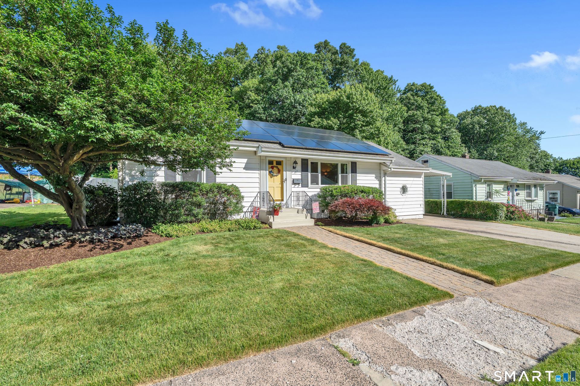 187 Blue Hills, Hamden, CT 06514 Main Photo
