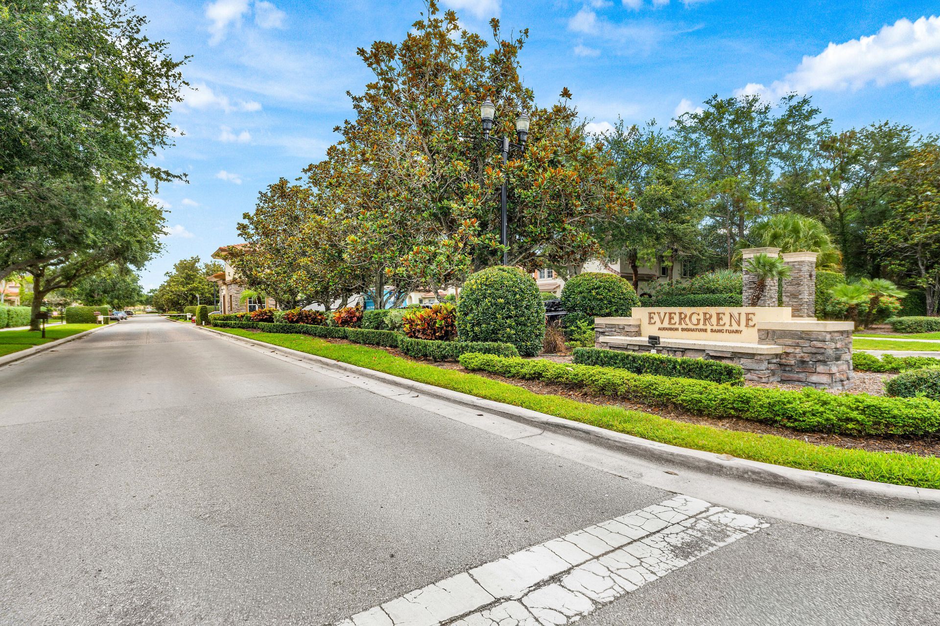 550 Tomahawk Court, Palm Beach Gardens, FL 33410 Photo