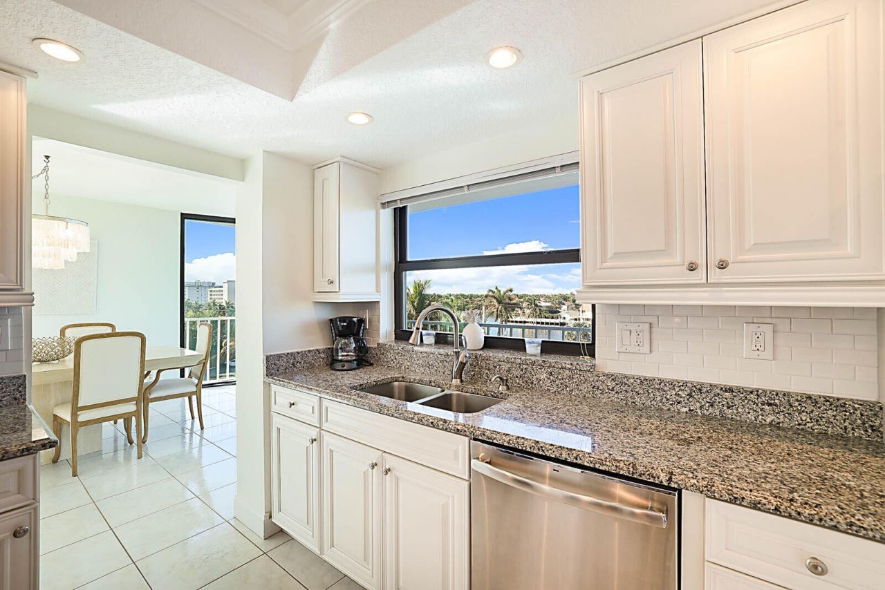 2917 S Ocean Boulevard, Unit 405, Highland Beach, FL 33487 Photo