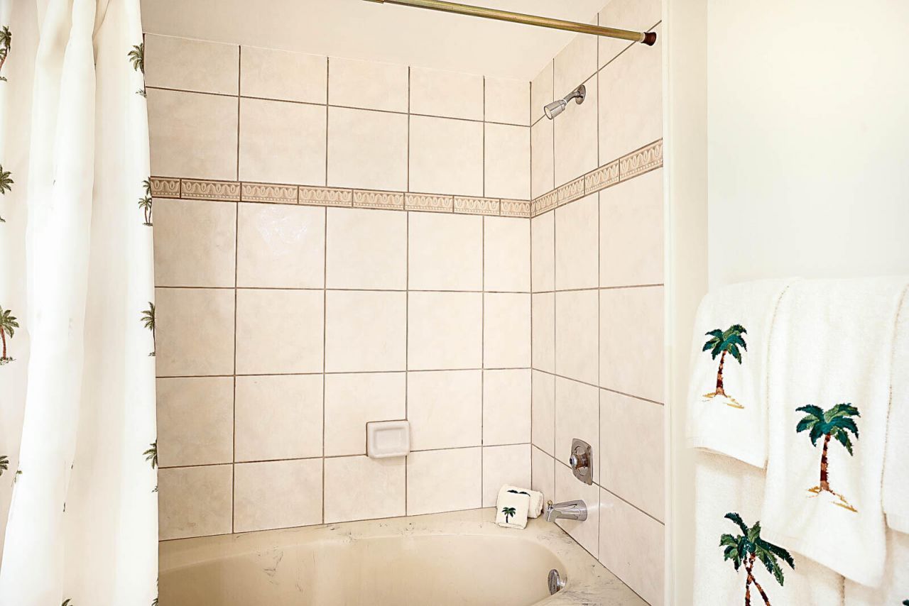 2917 S Ocean Boulevard, Unit 405, Highland Beach, FL 33487 Photo