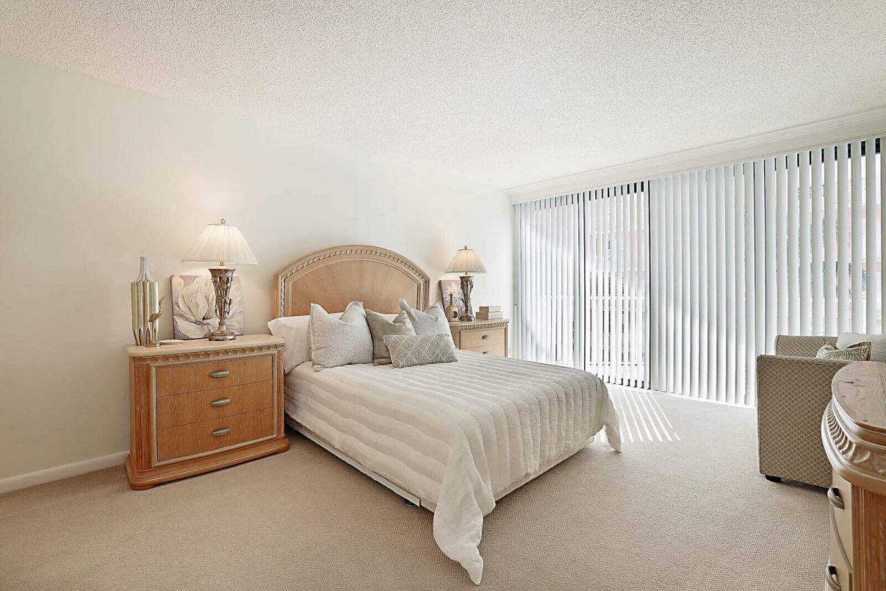 2917 S Ocean Boulevard, Unit 405, Highland Beach, FL 33487 Photo