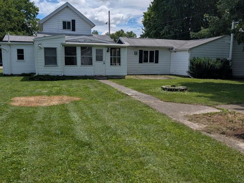845 Spruce Street, Fostoria, OH 44830 Photo 2