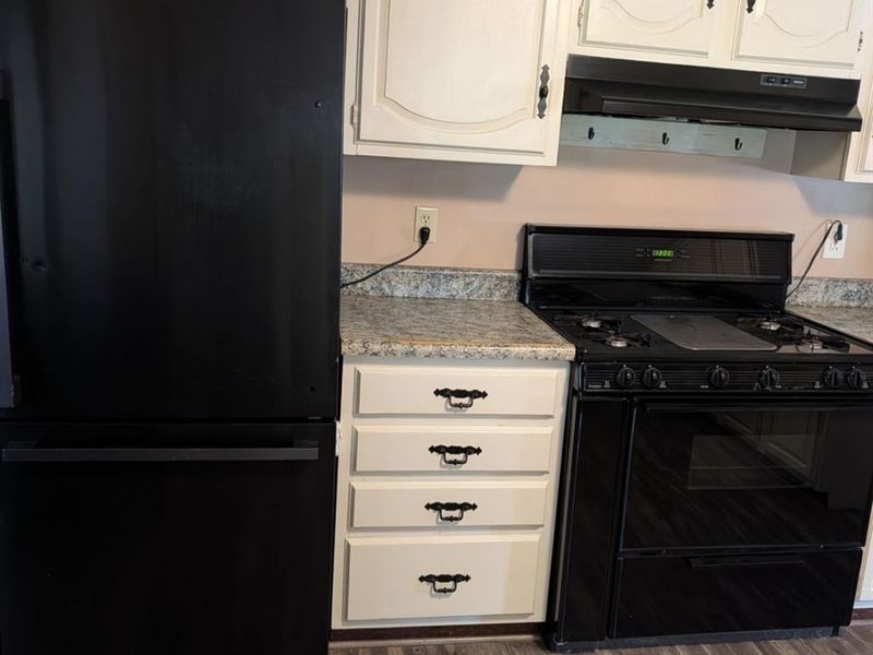 845 Spruce Street, Fostoria, OH 44830 Photo 9