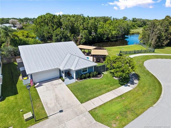 4401 SE Satinleaf Place, Stuart, FL 34997