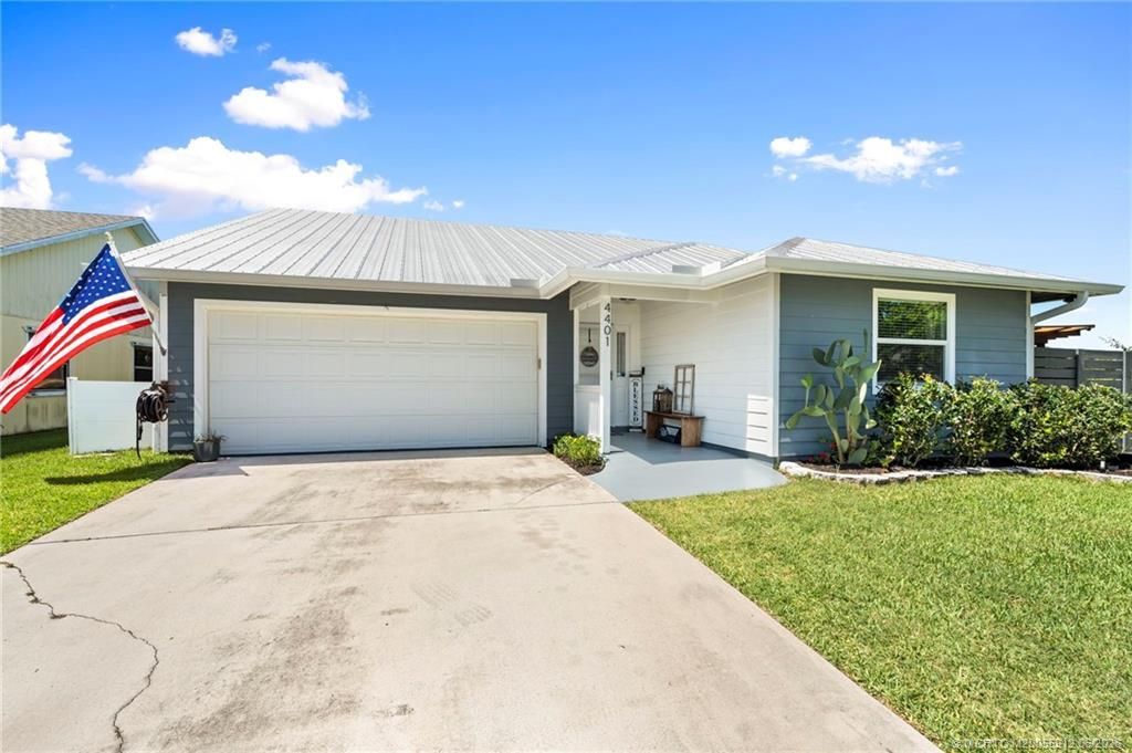 4401 SE Satinleaf Place, Stuart, FL 34997 Photo