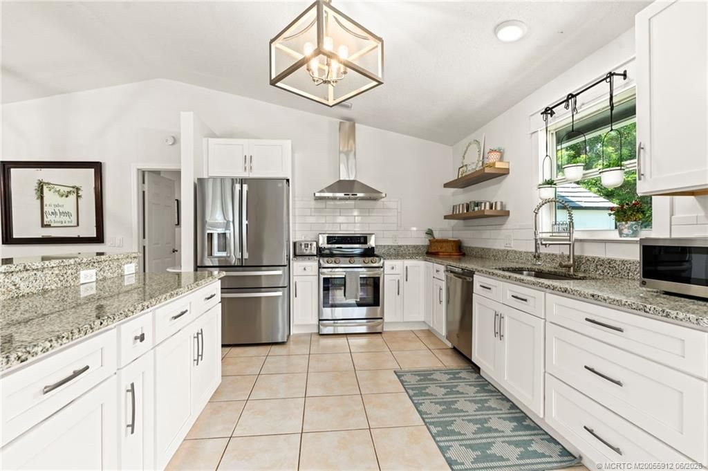 4401 SE Satinleaf Place, Stuart, FL 34997 Photo