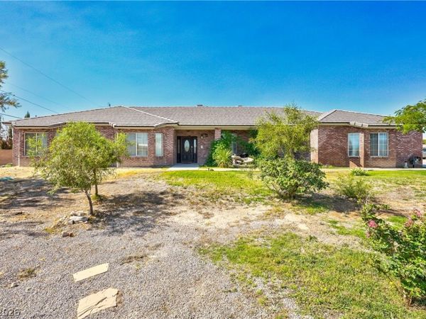 6465 W Quail Avenue, Las Vegas, NV 89118