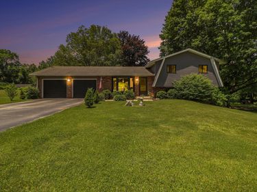 3276 N 525 W , La Porte, IN 46350